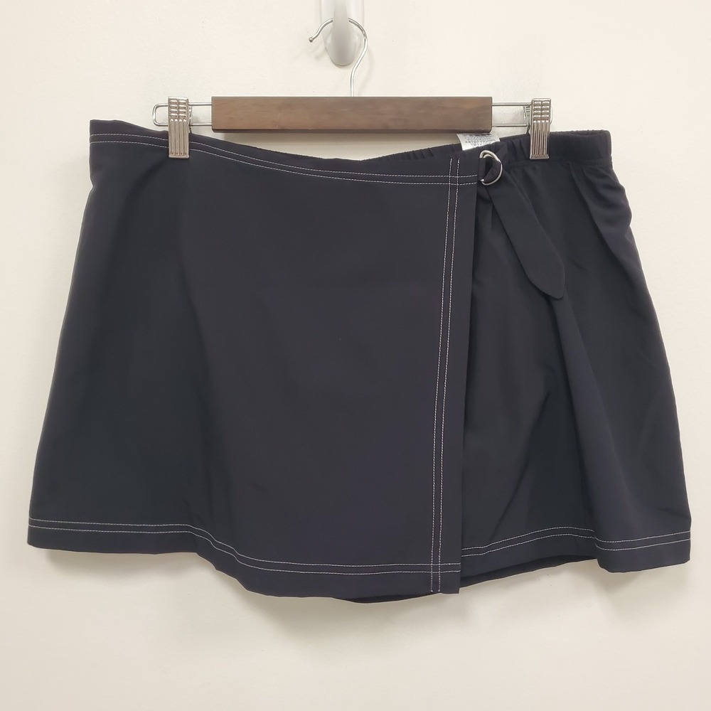 Lands End Womens Buckle Front Wrap‎ Swim Skort Size 18 Black Vacation Resort